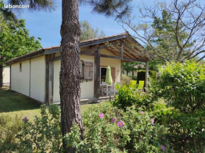 Cottage maison chalet entièrement rénové. Environnement calme Piscine chauffée Lac Parentis